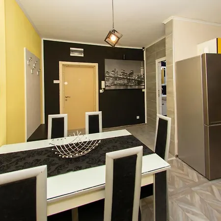 Apartment Double Room Flat In The Heart Of Students Town